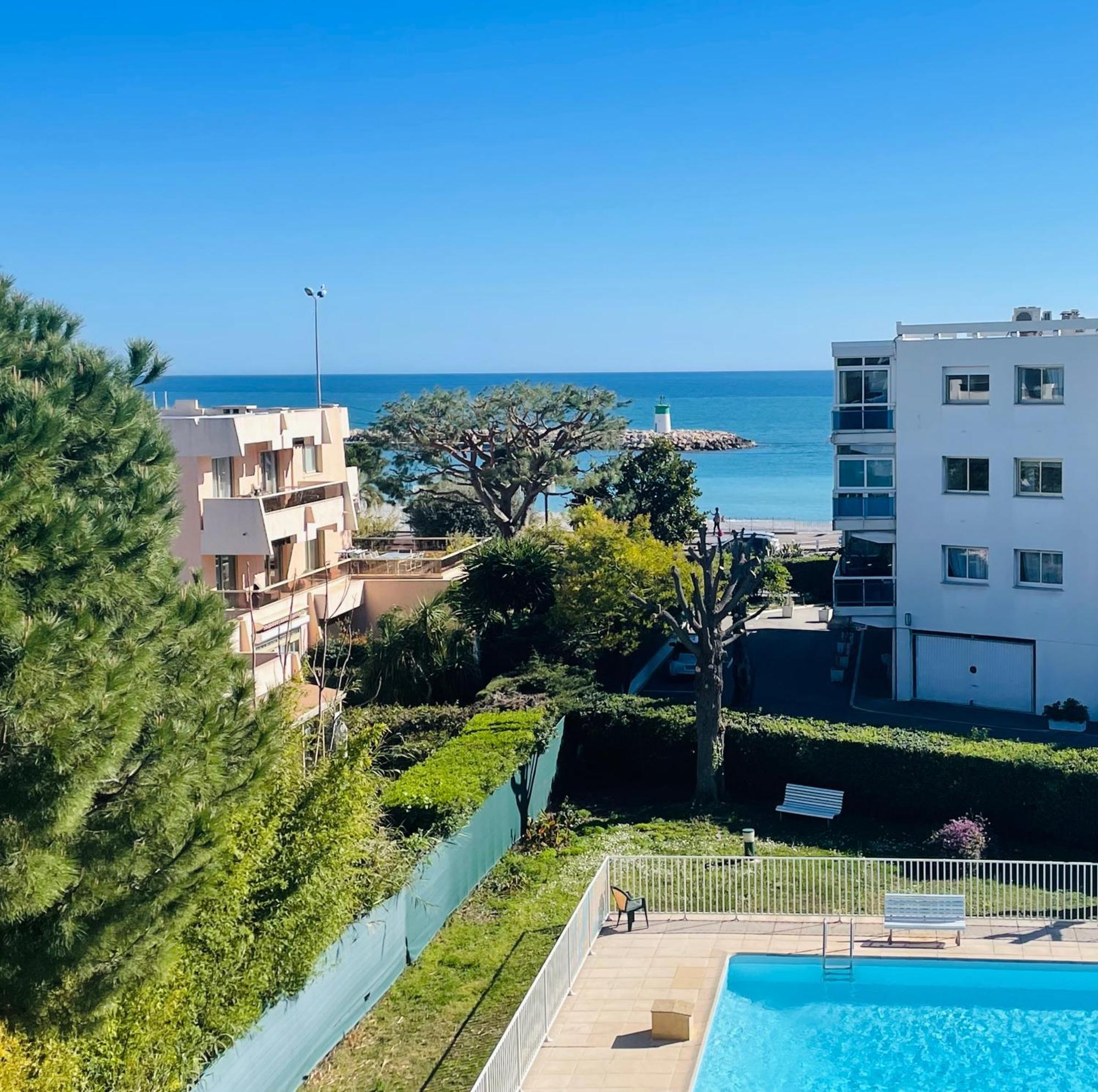 Residence Mediterranee - Beachfront - Sun And Seaview - Pool - Private Parking Cagnes-sur-Mer Exterior photo